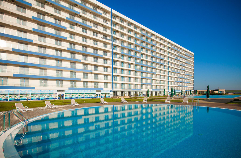 2, Atrium by the Blaxy - All Inclusive, 23 August