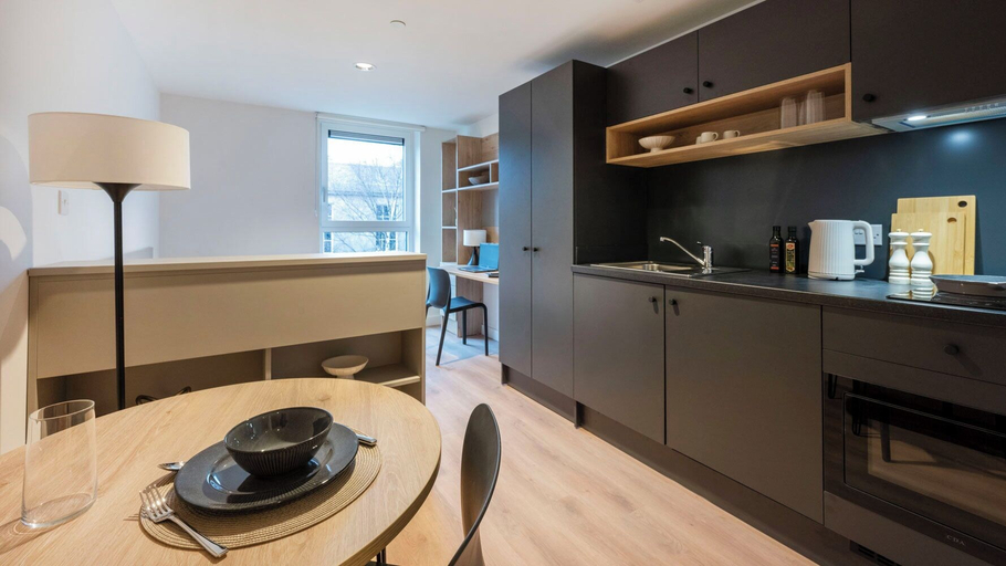 Private kitchen 3, Student Only Straits Place, Edinburgh
