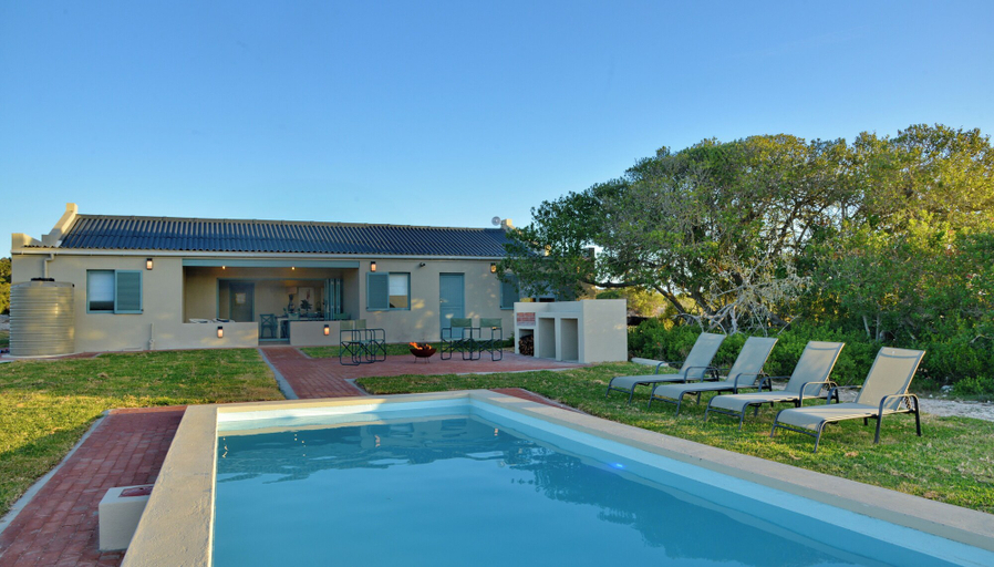 Pool 5, De Mond Villa, Overberg
