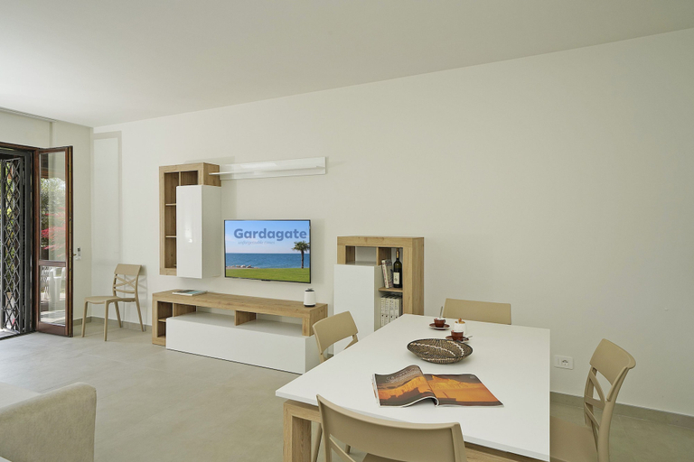 Room 2, Garden and Pool Retreat, Brescia