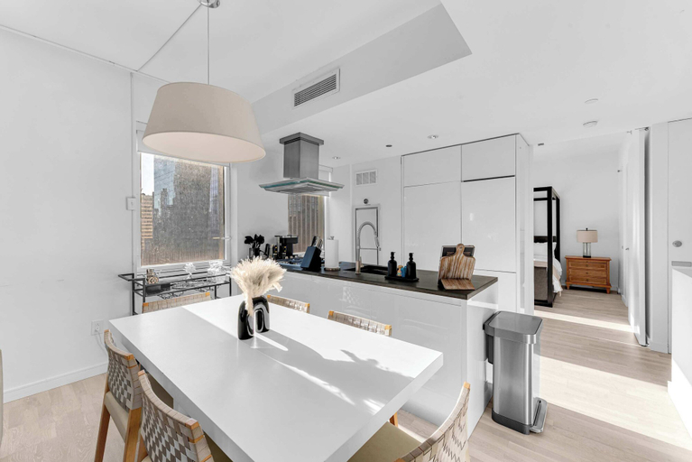 Interior 3, Skyline Lux Escape Midtown Manhattan High-rise!, New York