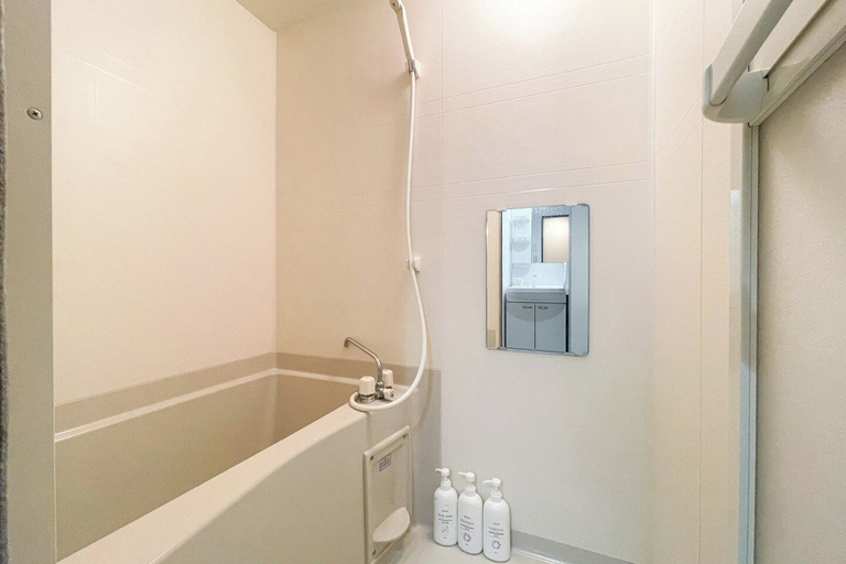 Bathroom 4, Prandre DG, Osaka