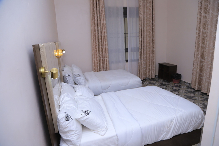 Room 4, Wanda Villas, Manjiya