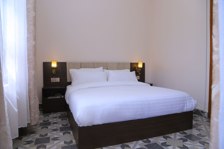 Room 2, Wanda Villas, Manjiya