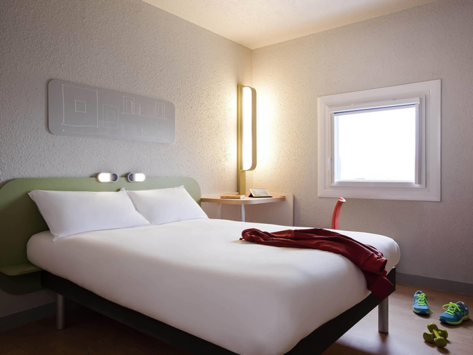 Bedroom 3, ibis budget Pontault Combault RN4 Marne la Vallée, Seine-et-Marne