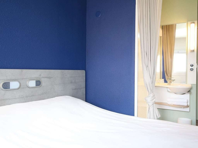 Bedroom 3, Ibis Budget Abbeville, Somme