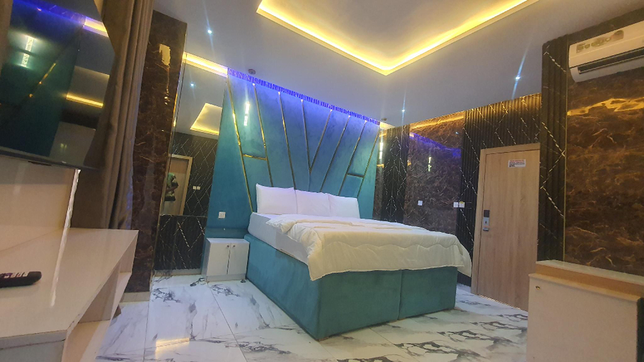 5, Ehi Grand Hotel, Ikeja