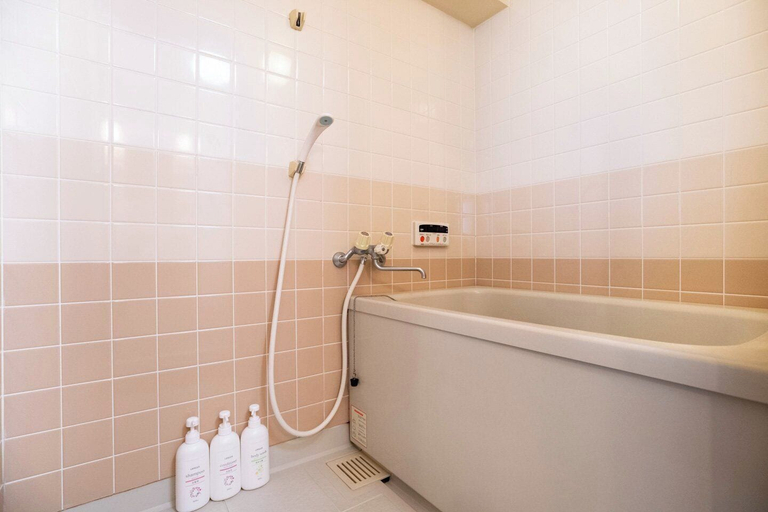 Bathroom 3, REBANGA Juso Apartment, Osaka