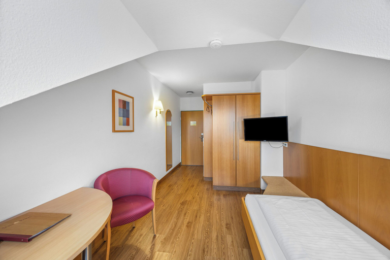 Bedroom 3, Sun Parc Hotel, Ortenaukreis