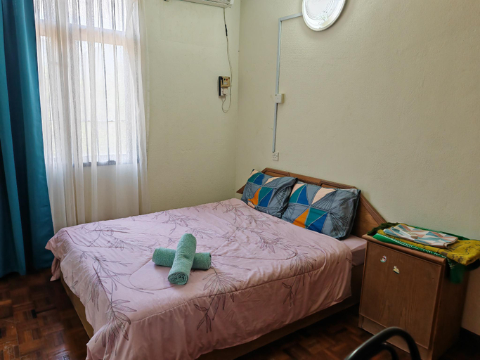 Bedroom 3, BATU FERRINGHI BAYU EMAS APARTMENT, Penang Island