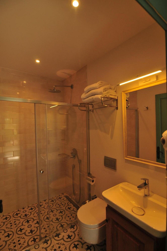 Bathroom 4, Oalis, Bodrum