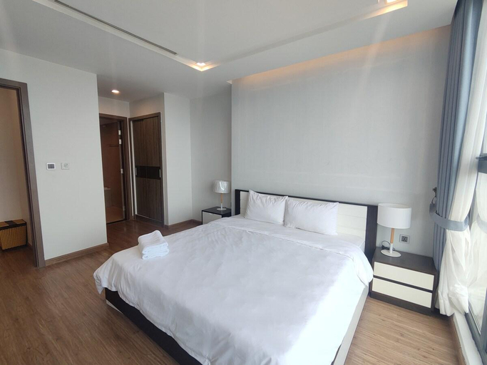 Others 4, 3 Bedroom Apartment in Metropolis, Ba Đình