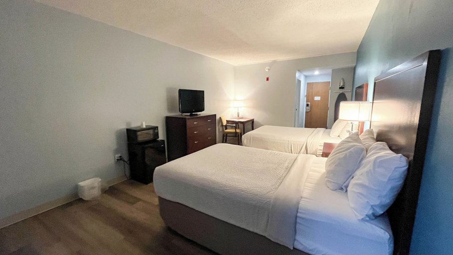 Room 3, Studio 6 Suites – Tiffin, Oh, Seneca