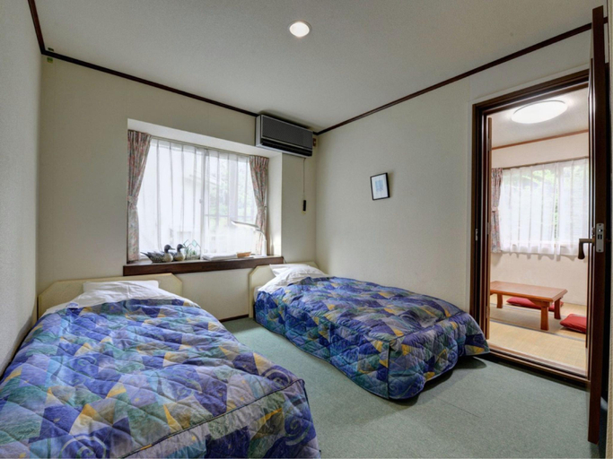 Bedroom, Blue Marble, Itō