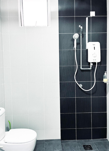 Bathroom 4, Kuala Terengganu Houses, Kuala Terengganu
