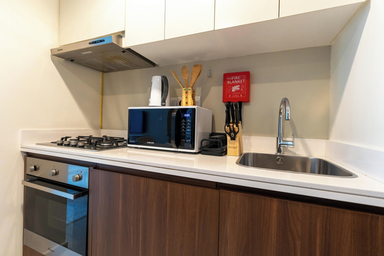 Private kitchen 2, Gala Guests - Damac Vera & Reva Suites, Dubai