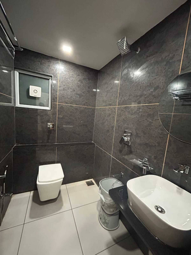 Bathroom 2, Hotel Grand Ekta, Panch Mahals