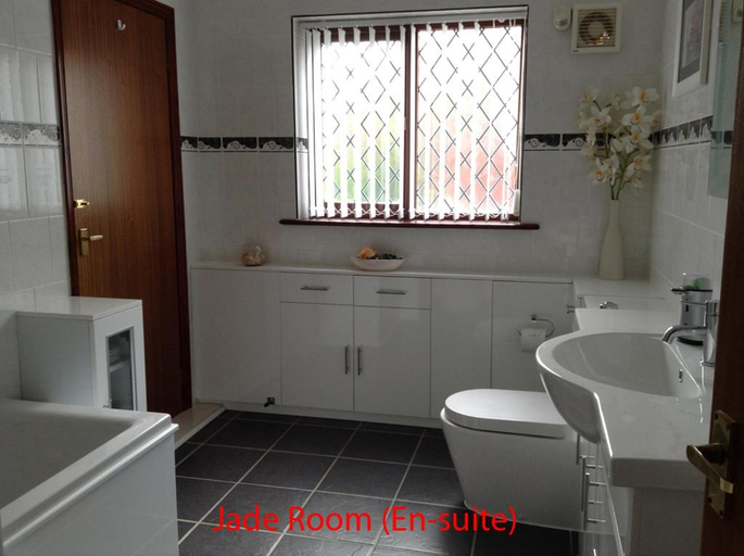 Bathroom 2, Finjaro, Suffolk