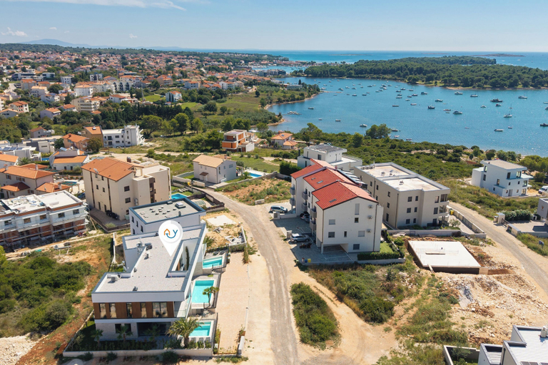 Aerial view 3, Villa Yana with Pool and Sea View, Medulin