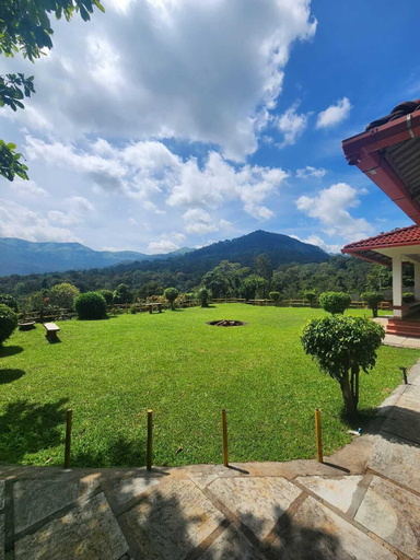 Property grounds 4, Tropical Blooms - Coorg, Kodagu