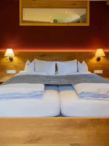 Bedroom 2, Postgasthof, Hotel Rote-Wand, Miesbach