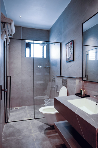 Bathroom 4, Lore Resorts and conventions, Ranga Reddy