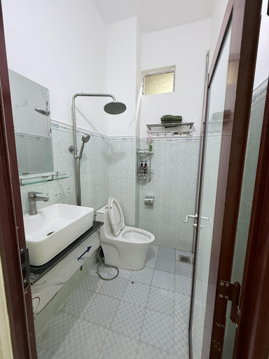Bathroom, Ba Doan 2 Hotel, Côn Đảo