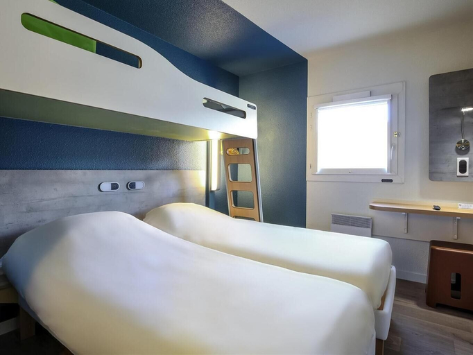 Bedroom 2, Ibis Budget Abbeville, Somme