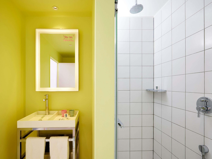 Bathroom 5, Mama Shelter Bordeaux, Gironde