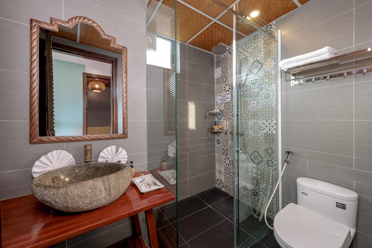 Bathroom 4, Tam Coc Lion Kings Hotel, Hoa Lư