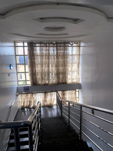 2, Mambillah Hotel Ikorodu, Ikorodu
