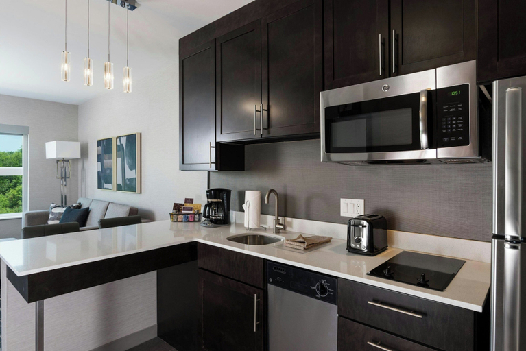 Private kitchen, Residence Inn by Marriott Lenexa City Center, Kansas City
