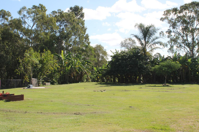 Others 5, Spacious Modern Acreage Getaway- close to Shopping mall, Browns Plains