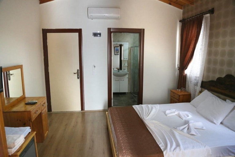 Bedroom 4, Arkadas Otel, Kumluca