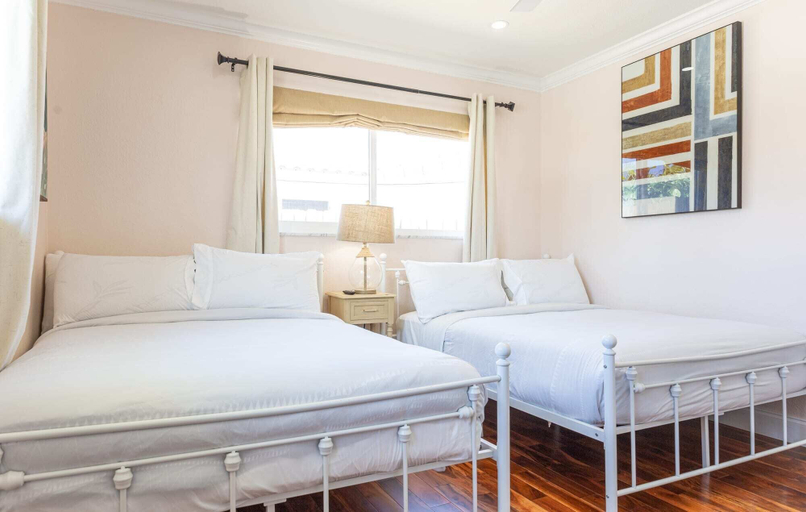Bedroom 3, Dockside Daydreams - Canal Front and Pool Oasis, Broward