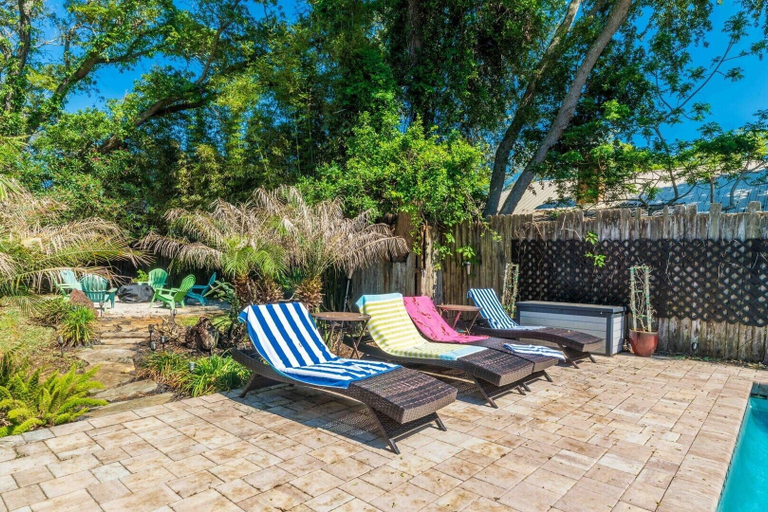 Terrace/patio 3, Vilano Beach I Ocean - Private Pool - Fire Pit 3 Bedroom Home, Saint Johns