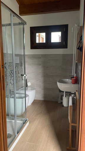 Bathroom 3, Orto Raccolto, Palermo