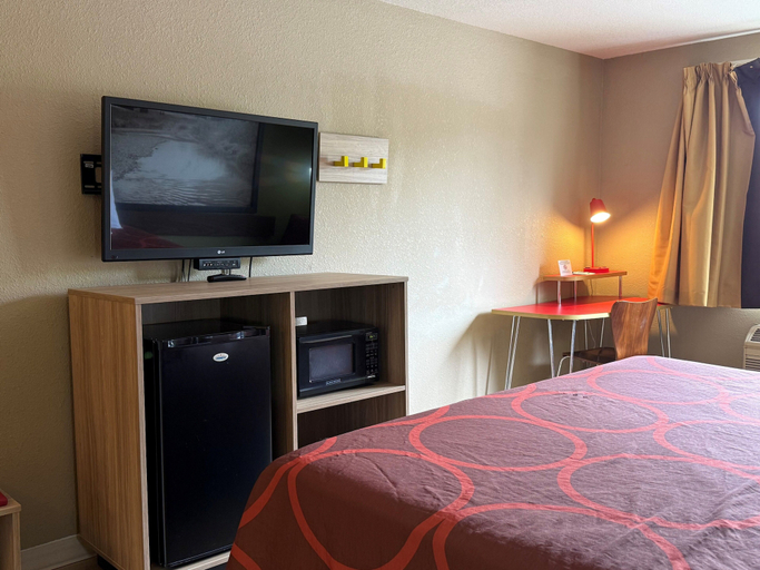 Bedroom 3, Super 8 by Wyndham Kremmling, Grand