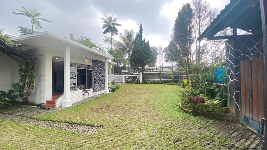 Exterior 2, villa kenanga byls, Bogor