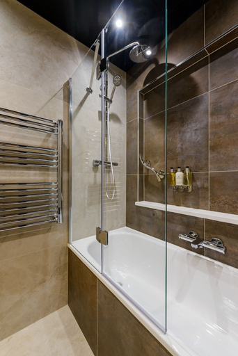 Bathroom 5, The Gable Dingle