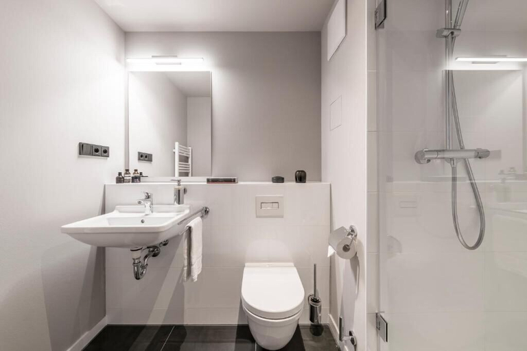Bathroom 5, ipartment Frankfurt Bahnhofsviertel, Frankfurt am Main