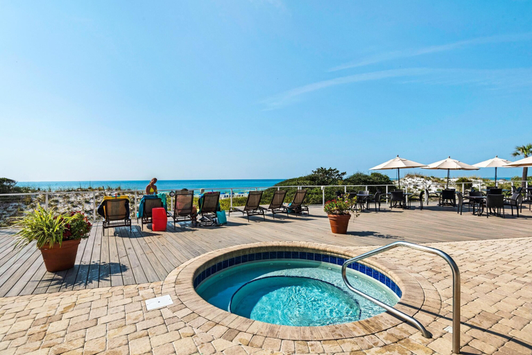 Outdoor spa tub, Tides at Tops'l 1208- Tides and Sunsets, Walton