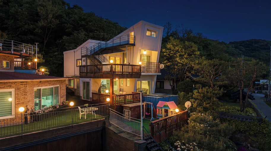 Exterior & Views, Ganghwa Sky Garden Poolvilla, Ganghwa