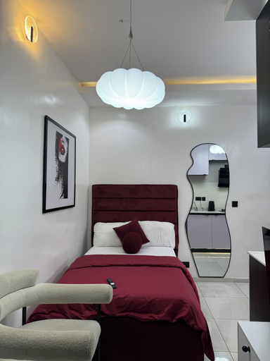 Room 4, Eko Black Pearl, Eti-Osa