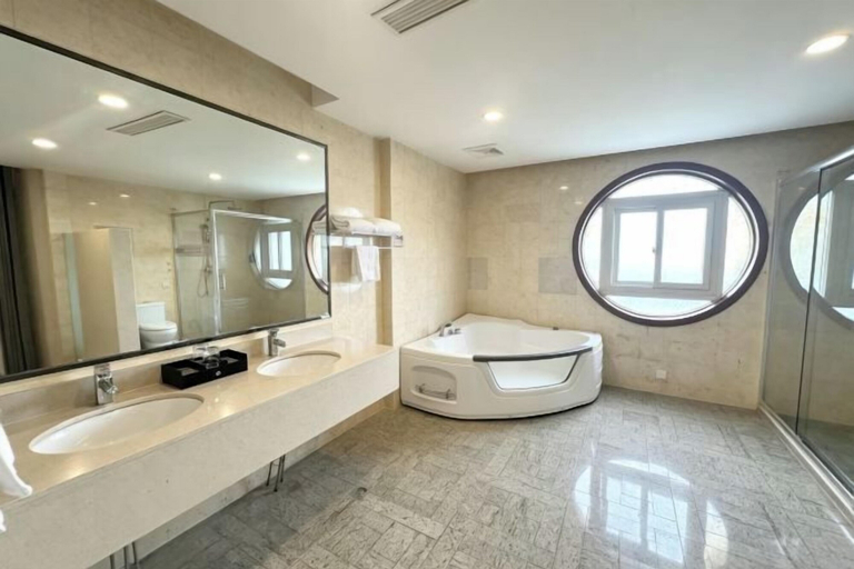 Bathroom 4, Huashu Yi Hotel (Pinghu Branch), Jiaxing