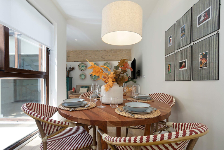 In-room dining, Exclusive Duplex With Private Terrace & Pool in Seville. Feria 21, Sevilla