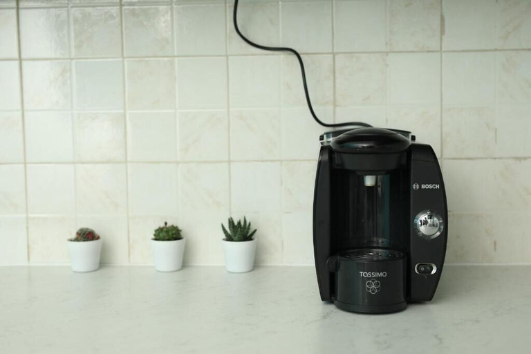 Coffee and/or coffee maker, Nikea apartment near Pireus & metro I, Attica
