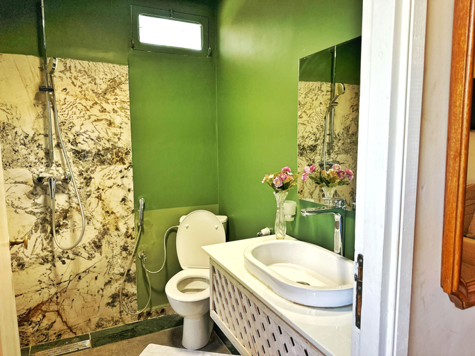 Bathroom 5, SALIX D'AGAFAY, Marrakech
