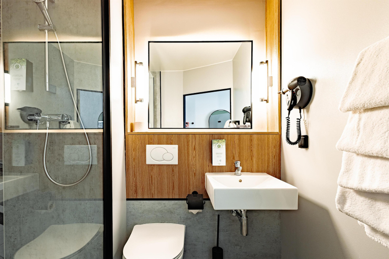 Bathroom 4, Campanile PRIME - Lodz, Łódź