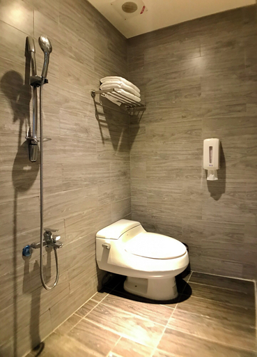 Bathroom 3, Martin Wales Hotel Kenting, Pingtung